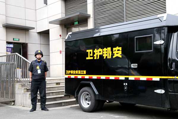 助力高考 承擔(dān)社會(huì)責(zé)任-溫州公司為高考試卷保駕護(hù)航
